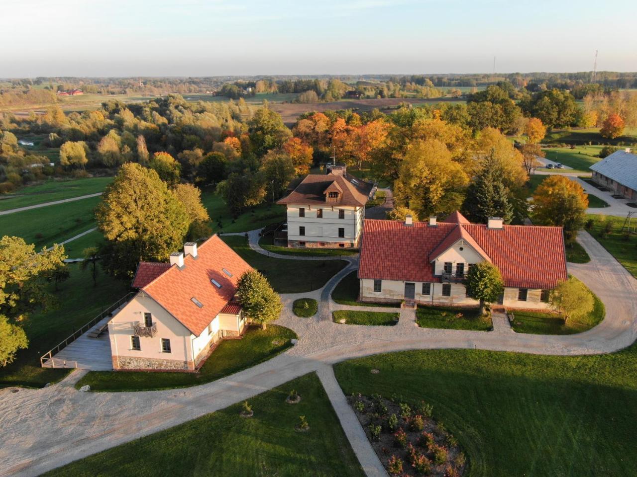 Mazmezotnes Muiza Hotell Exteriör bild