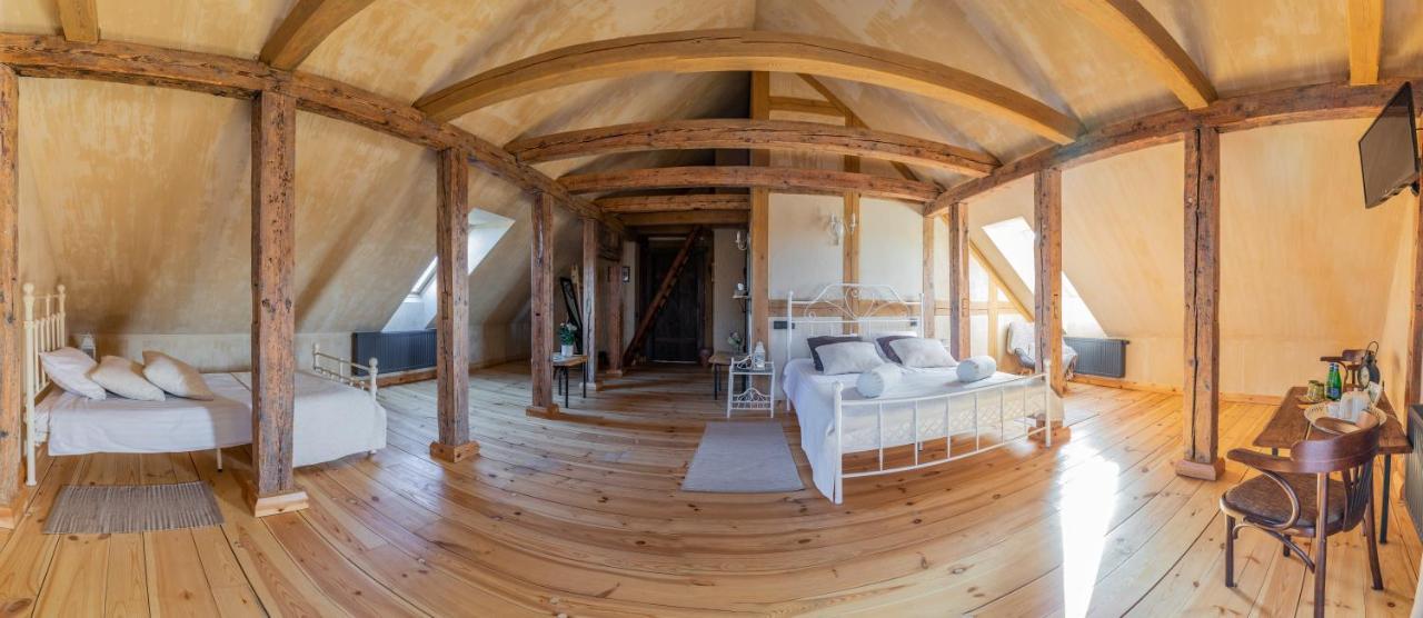Mazmezotnes Muiza Hotell Exteriör bild