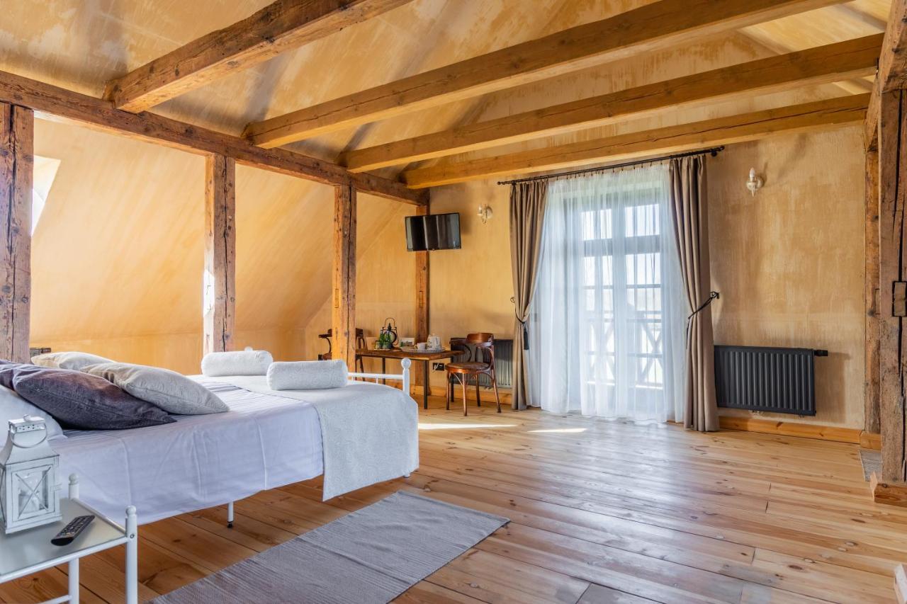 Mazmezotnes Muiza Hotell Exteriör bild