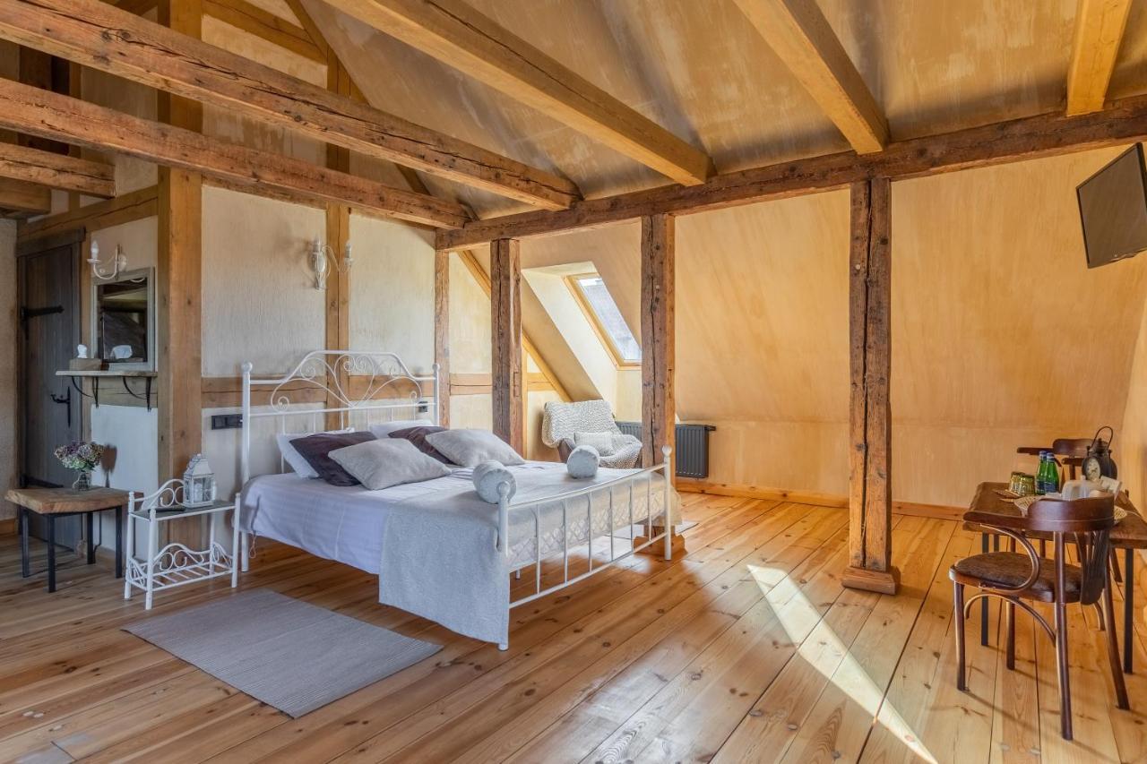 Mazmezotnes Muiza Hotell Exteriör bild