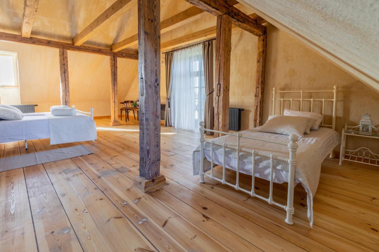 Mazmezotnes Muiza Hotell Exteriör bild